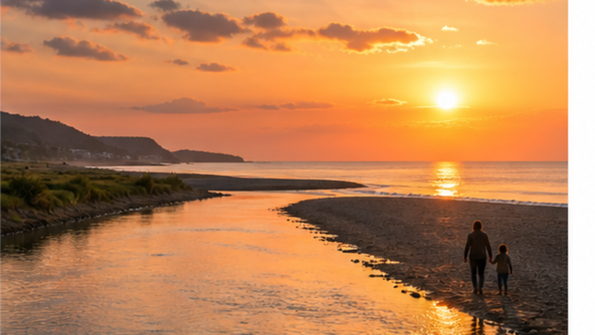 夕暮れの河口で、きれいになった川が海へ注ぎ、水面が夕日に輝いている希望を感じさせる風景